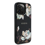 Apple iPhone 15 Pro Max Kılıf Guess Orjinal Lisanslı M-safe Şarj Özellikli Taneli Çiçek Tasarımlı Metal Yazı Logolu Kapak