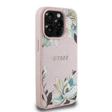 Apple iPhone 15 Pro Max Kılıf Guess Orjinal Lisanslı M-safe Şarj Özellikli Taneli Çiçek Tasarımlı Metal Yazı Logolu Kapak