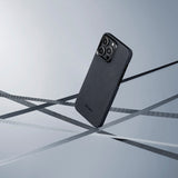 Apple iPhone 15 Pro Max Kılıf M-safe Şarj Özellikli 600D Aramid Fiber Pitaka Ultra-Slim Classic Serisi Black-Grey Twill Kapak