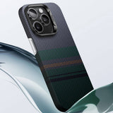 Apple iPhone 15 Pro Max Kılıf M-safe Şarj Özellikli Karbon Fiber Tasarımlı Benks Aurora ArmorAir Kevlar Kapak