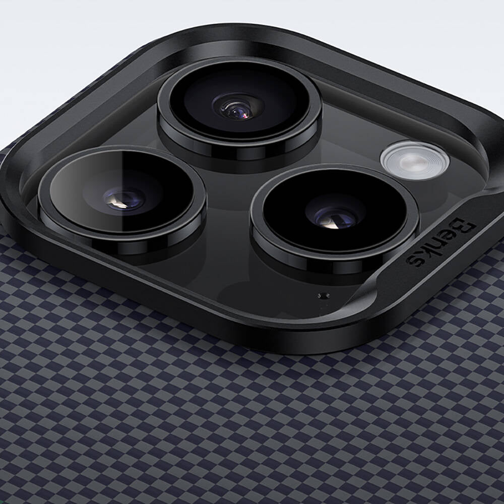 Apple iPhone 15 Pro Max Kılıf M-safe Şarj Özellikli Karbon Fiber Tasarımlı Benks Aurora ArmorPro Kevlar Kapak