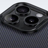 Apple iPhone 15 Pro Max Kılıf M-safe Şarj Özellikli Karbon Fiber Tasarımlı Benks Aurora ArmorPro Kevlar Kapak