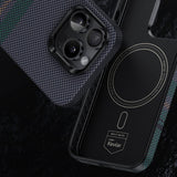 Apple iPhone 15 Pro Max Kılıf M-safe Şarj Özellikli Karbon Fiber Tasarımlı Benks Aurora ArmorPro Kevlar Kapak