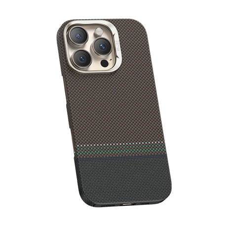 Apple iPhone 15 Pro Max Kılıf M-safe Şarj Özellikli Karbon Fiber Tasarımlı Benks Prestige ArmorAir Kevlar Kapak