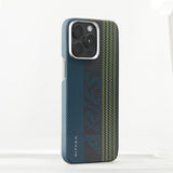 Apple iPhone 15 Pro Max Kılıf M-safe Şarj Özellikli Lumintex Teknolojili Fosforlu Aramid Fiber Pitaka Tactile Woven Aries Serisi Kapak
