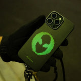 Apple iPhone 15 Pro Max Kılıf M-safe Şarj Özellikli Lumintex Teknolojili Fosforlu Aramid Fiber Pitaka Tactile Woven Aries Serisi Kapak