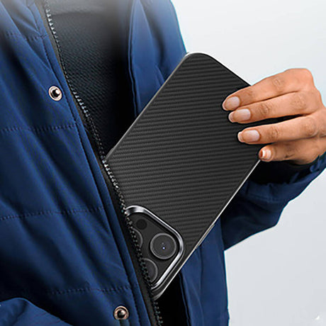 Apple iPhone 16 Plus Kılıf Karbon Fiber M-safe Şarj Özellikli Benks Hybrid ArmorPro 600D Kevlar Kapak