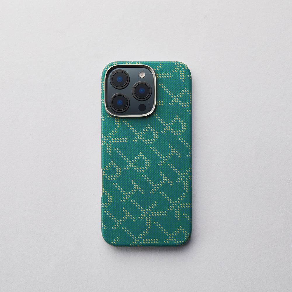 Apple iPhone 16 Pro Kılıf M-safe Şarj Özellikli Aramid Fiber Pitaka Tactile Woven Monogram Serisi Kapak