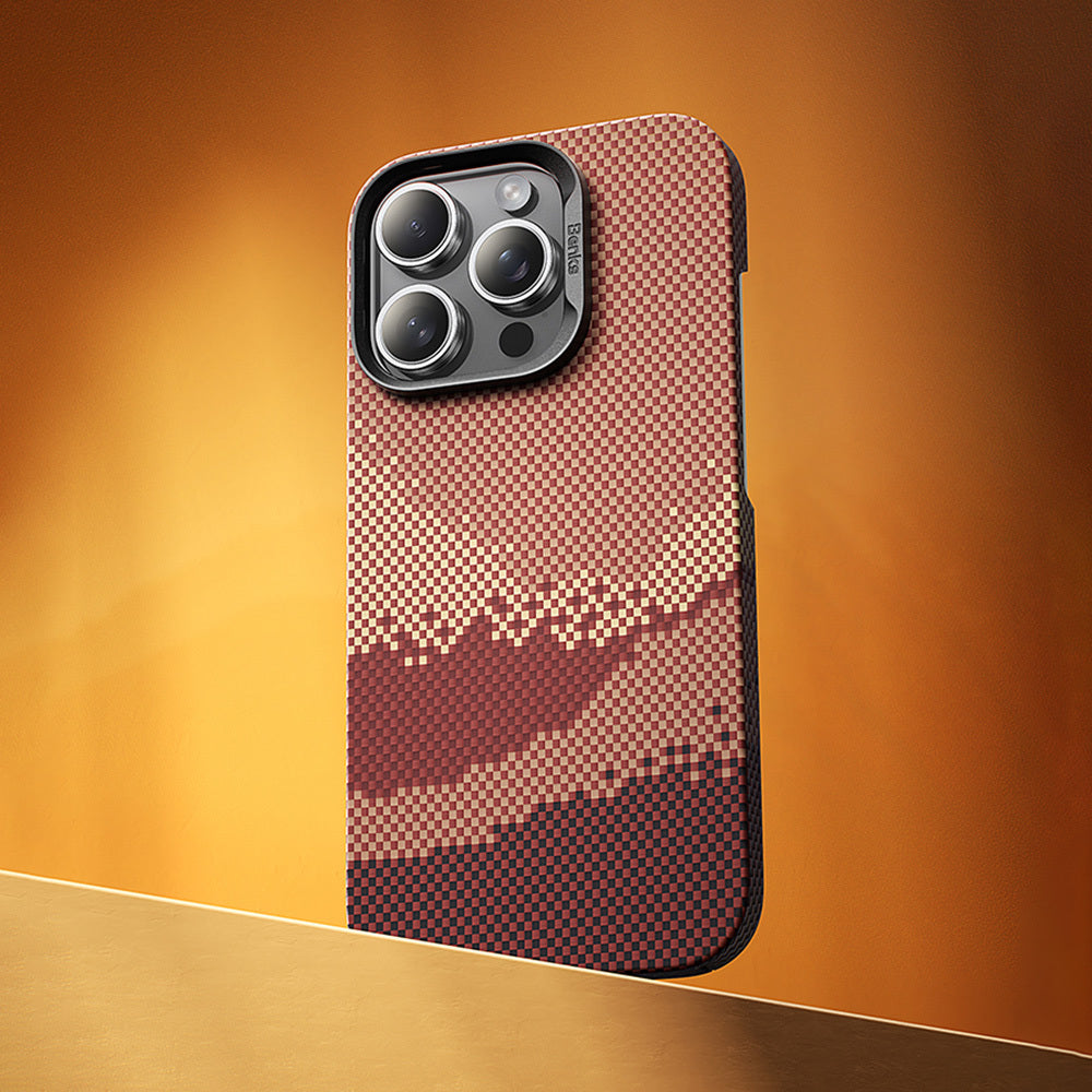 Apple iPhone 16 Pro Kılıf M-safe Şarj Özellikli Benks GoldenTide ArmorAir 600D Kevlar Kapak