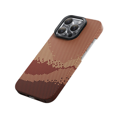 Apple iPhone 16 Pro Kılıf M-safe Şarj Özellikli Benks GoldenTide ArmorAir 600D Kevlar Kapak