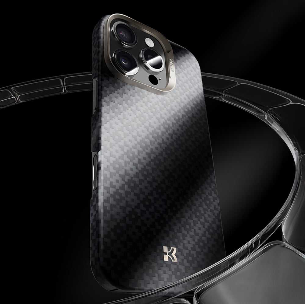 Apple iPhone 16 Pro Max Kılıf M-Safe Şarj Özellikli Benks ArmorAir ArmorGrid Serisi Kevlar Kapak