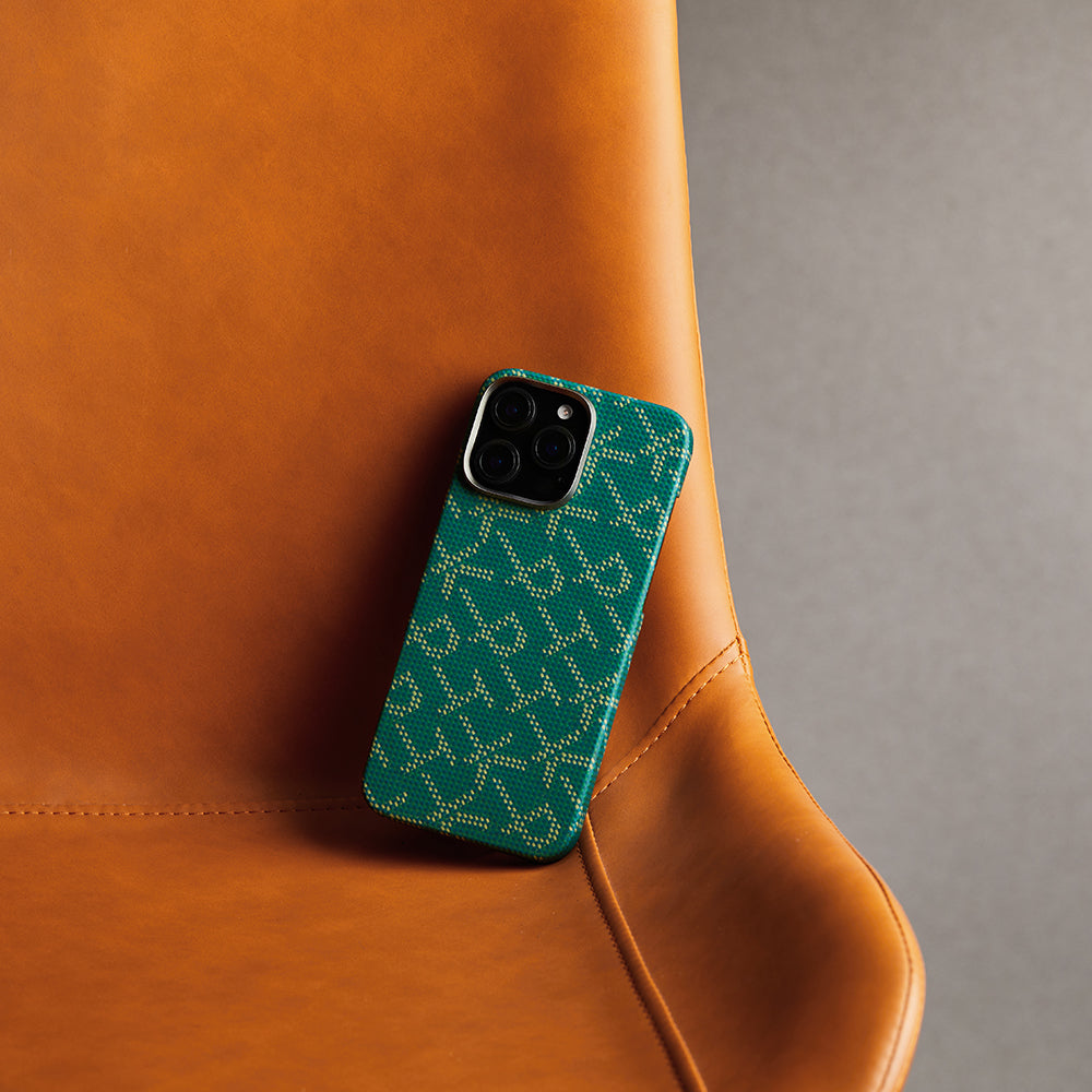 Apple iPhone 16 Pro Max Kılıf M-safe Şarj Özellikli Aramid Fiber Pitaka Tactile Woven Monogram Serisi Kapak