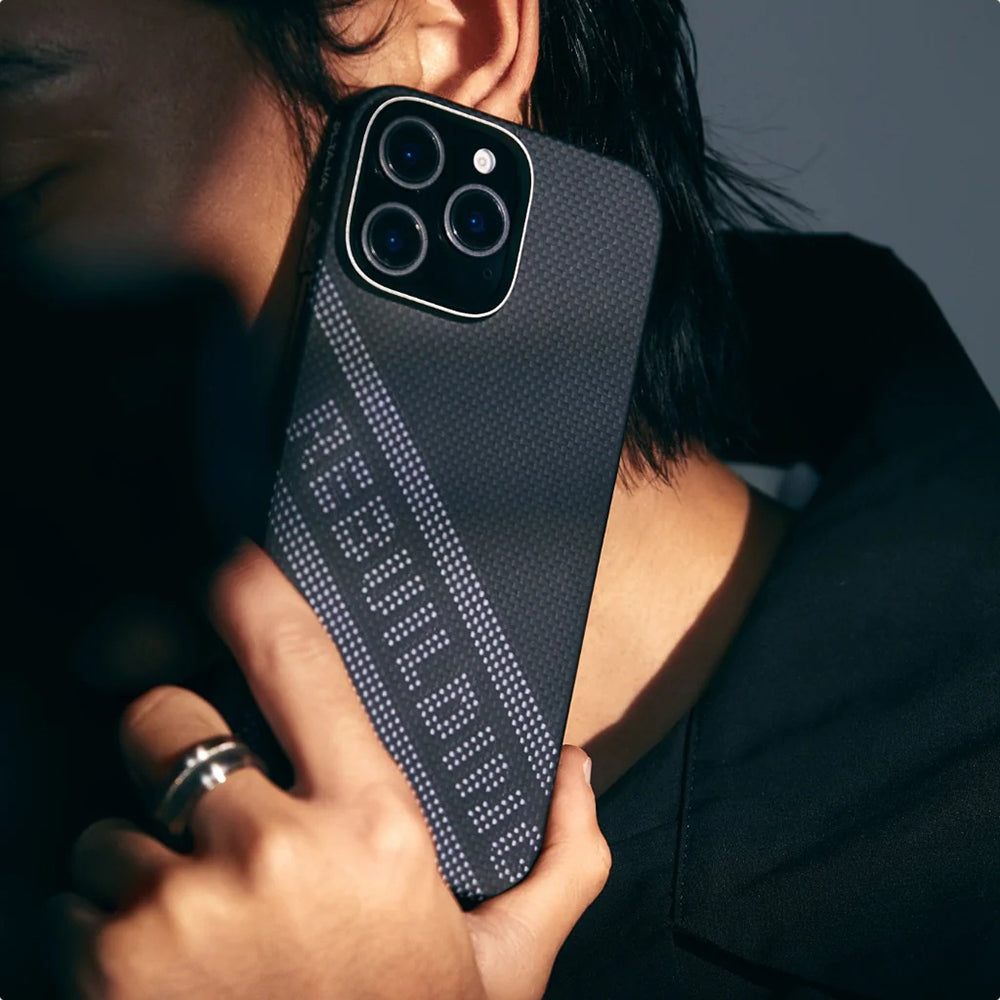 Apple iPhone 16 Pro Max Kılıf M-safe Şarj Özellikli Aramid Fiber Re-TROS Tasarımlı Pitaka Tactile Woven Rebuilding Serisi Kapak