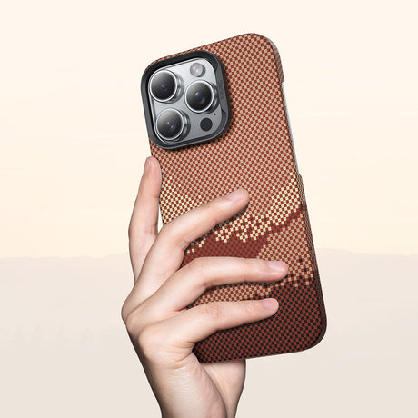 Apple iPhone 16 Pro Max Kılıf M-safe Şarj Özellikli Benks GoldenTide ArmorAir 600D Kevlar Kapak