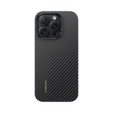Apple iPhone 16 Pro Max Kılıf Magsafe Şarj Özellikli Karbon Fiber Benks Yeni Seri Montage ArmorAir Kevlar Kapak