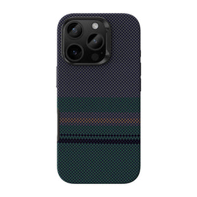 Apple iPhone 16 Pro Max Kılıf M-safe Şarj Özellikli Karbon Fiber Tasarımlı Benks Aurora ArmorPro Kevlar Kapak