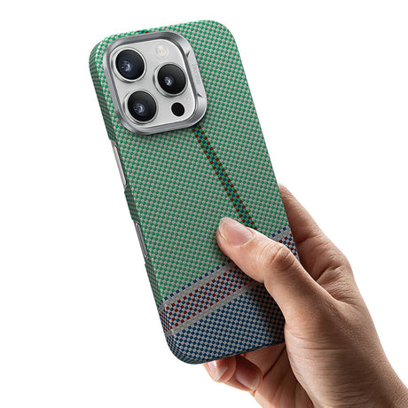 Apple iPhone 16 Pro Max Kılıf M-safe Şarj Özellikli Karbon Fiber Tasarımlı Benks Passion Green ArmorAir Kevlar Kapak