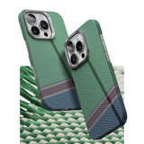 Apple iPhone 16 Pro Max Kılıf M-safe Şarj Özellikli Karbon Fiber Tasarımlı Benks Passion Green ArmorAir Kevlar Kapak