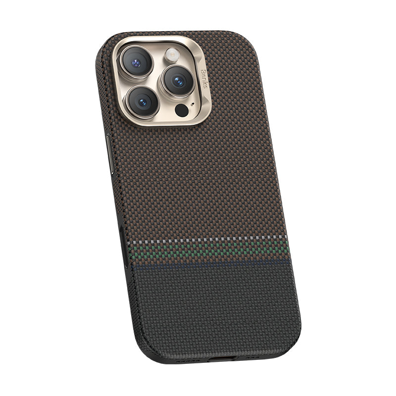 Apple iPhone 16 Pro Max Kılıf M-safe Şarj Özellikli Karbon Fiber Tasarımlı Benks Prestige ArmorPro Kevlar Kapak