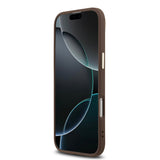 Apple iPhone 17 Air Kılıf Guess Orjinal Lisanslı M-safe Şarj Özellikli Gold Metal Kamera Çerçeveli Taşlı Üçgen Logo 4G Desenli Kapak