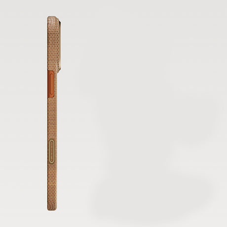 Apple iPhone 17 Pro Kılıf M-safe Şarj Özellikli Aramid Fiber Pitaka Glints of Gold Ultra Slim Serisi Kapak