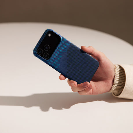 Apple iPhone 17 Pro Kılıf M-safe Şarj Özellikli Aramid Fiber Pitaka Tactile Woven Starpeak Serisi Over The Horizon Kapak