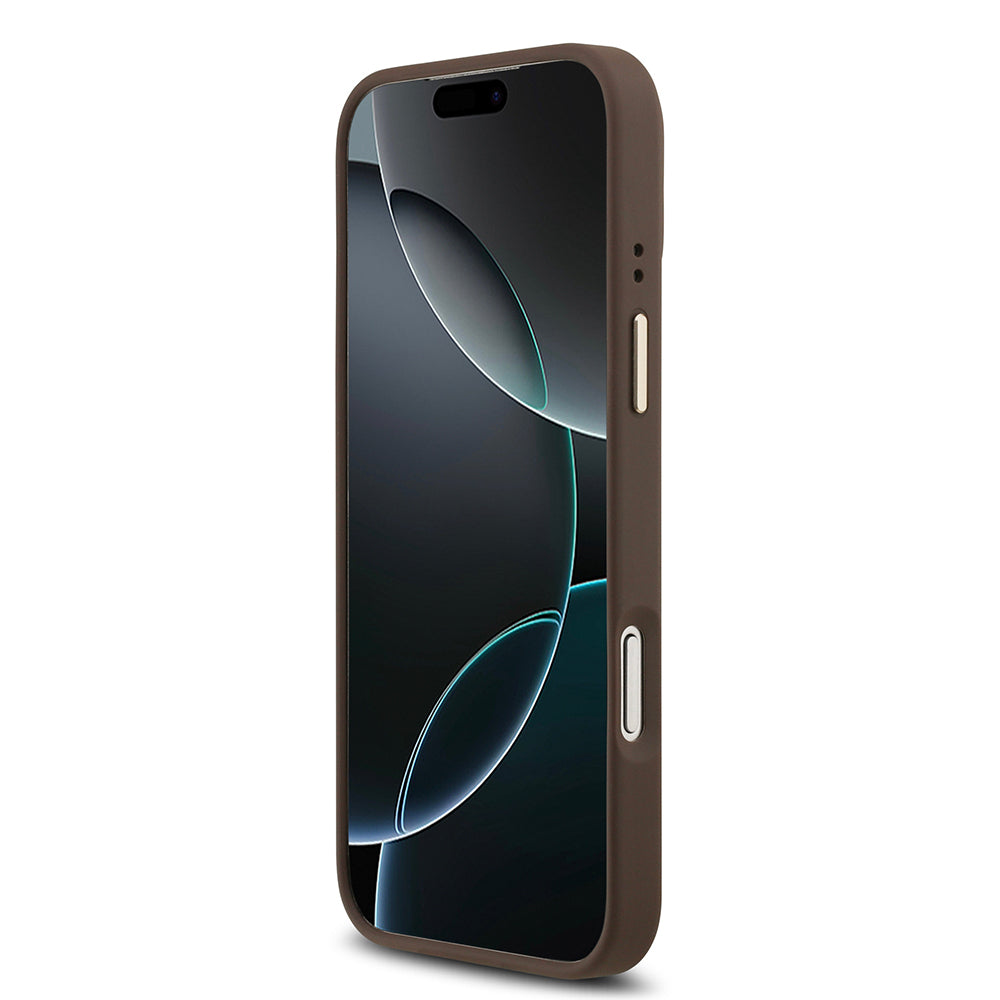 Apple iPhone 17 Pro Max Kılıf Guess Orjinal Lisanslı M-safe Şarj Özellikli Gold Metal Kamera Çerçeveli PU Deri 4G Desenli Yazı Logolu Kapak