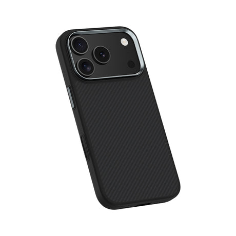 Apple iPhone 17 Pro Max Kılıf Karbon Fiber M-safe Şarj Özellikli Benks Hybrid ArmorPro 600D Kevlar Kapak