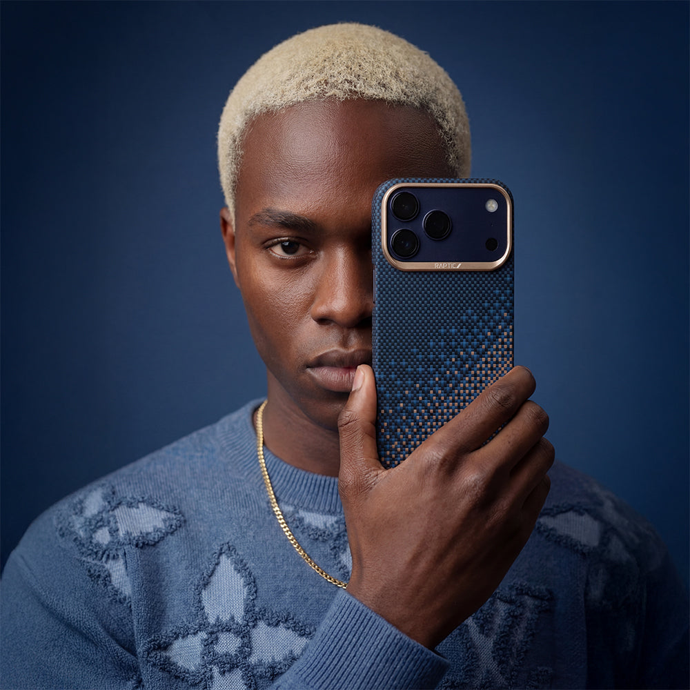 Apple iPhone 17 Pro Max Kılıf M-safe Şarj Özellikli Raptic Aramid Skin Serenity Serisi Karbon Kapak
