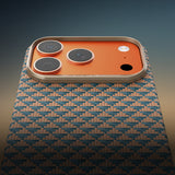Apple iPhone 18 Pro Kılıf M-safe Şarj Özellikli Raptic Aramid Skin Origin Serisi Karbon Kapak