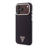 Apple iPhone 18 Pro Max Kılıf Guess Orjinal Lisanslı M-safe Şarj Özellikli PU Metal Üçgen Logolu Karbon Fiber Kevlar Kapak