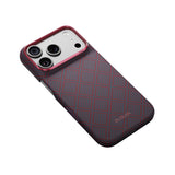 Apple iPhone 18 Pro Max Kılıf M-safe Şarj Özellikli Aramid Karbon Fiber Pitaka Argyle Serisi Kapak