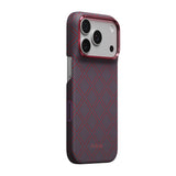 Apple iPhone 18 Pro Max Kılıf M-safe Şarj Özellikli Aramid Karbon Fiber Pitaka Argyle Serisi Kapak