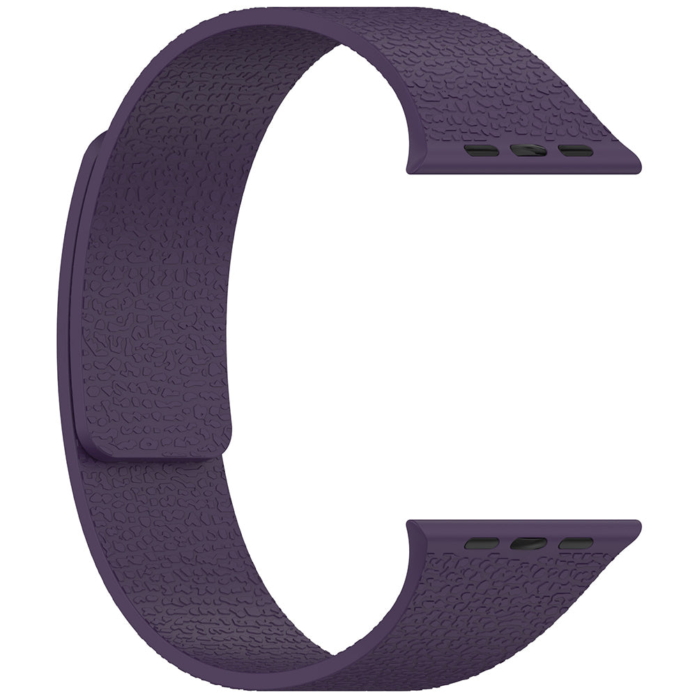 Apple Watch 7 41mm Zore KRD-136 Kabartma Desenli Silikon Kordon