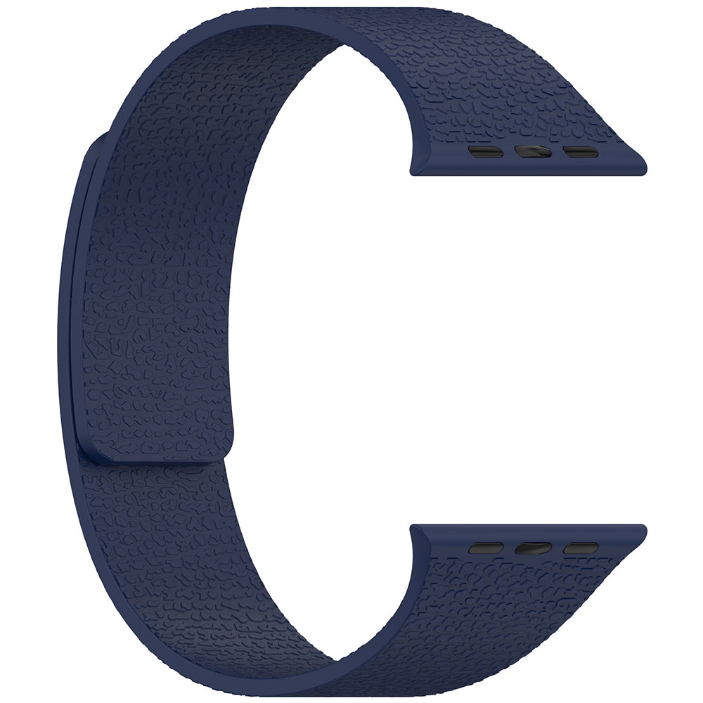Apple Watch 7 45mm Zore KRD-136 Kabartma Desenli Silikon Kordon