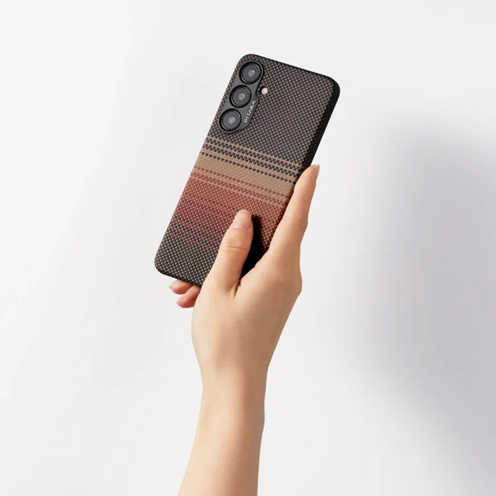 Galaxy S24 Ultra Kılıf M-safe Şarj Özellikli Aramid Fiber Pitaka Tactile Woven Sunset-Moonrise Serisi Sunset Kapak