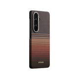 Galaxy S26 Plus Kılıf M-safe Şarj Özellikli Aramid Karbon Fiber Pitaka Tactile Woven Sunset-Moonrise Serisi Kapak