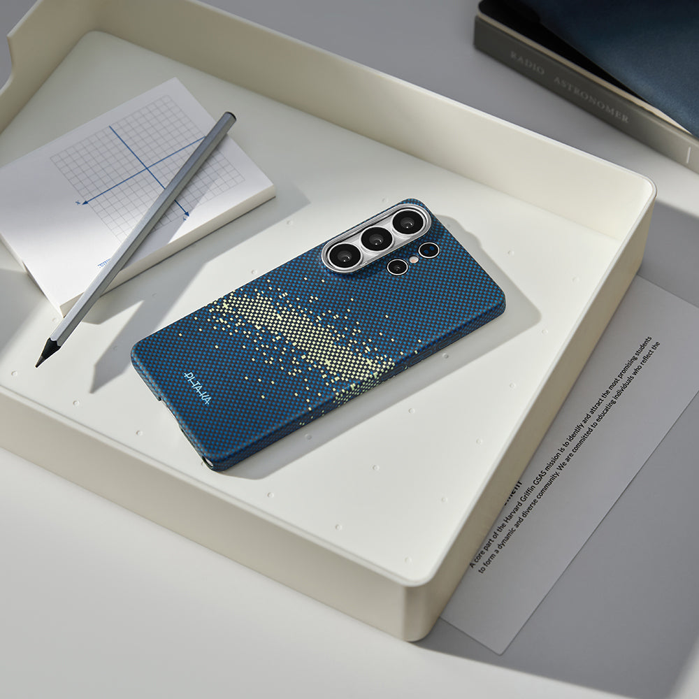 Galaxy S26 Ultra Kılıf M-safe Şarj Özellikli Aramid Karbon Fiber Pitaka Tactile Woven Starpeak Edge Serisi Milky Way Galaxy Kapak