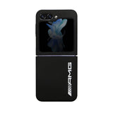 Galaxy Z Flip 5 Kılıf AMG M-safe Şarj Özellikli Büyük Logo Dizayn Orjinal Lisanslı Kapak