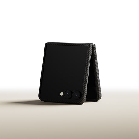 Galaxy Z Flip 7 Kılıf M-safe Şarj Özellikli 600D Aramid Fiber Pitaka Ultra-Slim Classic Serisi Black-Grey Twill Kapak