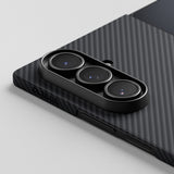 Galaxy Z Flip 7 Kılıf M-safe Şarj Özellikli 600D Aramid Fiber Pitaka Ultra-Slim Classic Serisi Black-Grey Twill Kapak