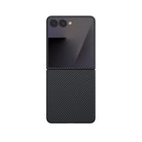 Galaxy Z Flip 7 Kılıf M-safe Şarj Özellikli 600D Aramid Fiber Pitaka Ultra-Slim Classic Serisi Black-Grey Twill Kapak