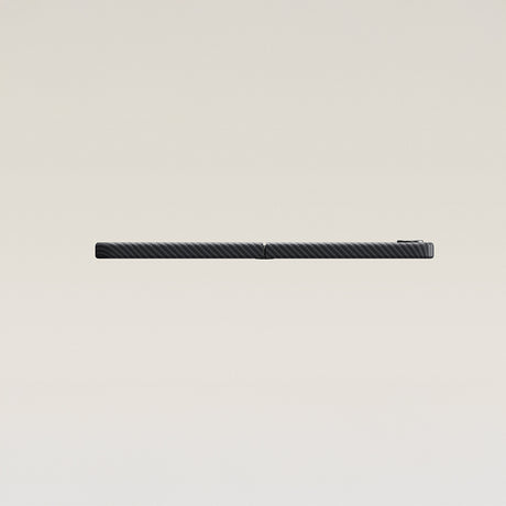 Galaxy Z Flip 7 Kılıf M-safe Şarj Özellikli 600D Aramid Fiber Pitaka Ultra-Slim Classic Serisi Black-Grey Twill Kapak