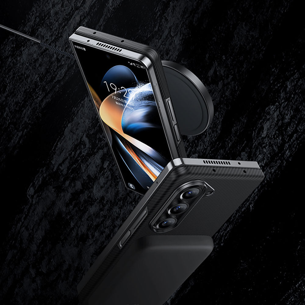 Galaxy Z Fold 5 Kılıf M-safe Özellikli Karbon Fiber Benks Essential 600D Kevlar Kapak
