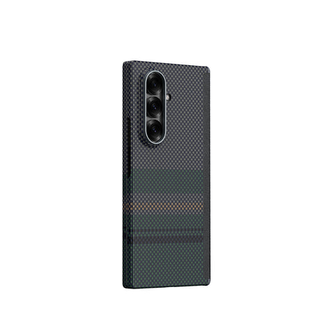 Galaxy Z Fold 7 Kılıf M-safe Şarj Özellikli Karbon Fiber Tasarımlı Benks Aurora ArmorAir Kevlar Kapak