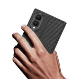 Galaxy Z Fold 8 Kılıf Karbon Fiber Tasarımlı Magnetik Tokalı Kartlıklı Zore Kıpta Zegna Kapak