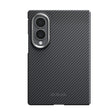 Galaxy Z Fold 8 Kılıf M-safe Şarj Özellikli 600D Aramid Karbon Fiber Pitaka Edge Serisi Black-Grey Twill Kapak