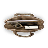 Guess Orjinal Lisanslı 4G Desenli Üçgen Logolu Omuz Askılı 15 inç Laptop Çantası