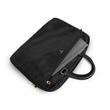 Guess Orjinal Lisanslı Naylon Kumaş Metal Üçgen Logolu Omuz Askılı 15-16 inç Laptop Çantası