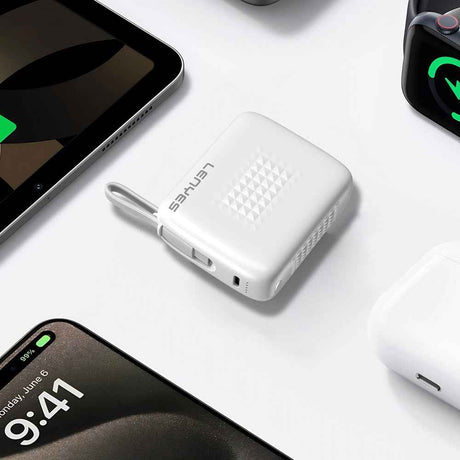 Lenyes PX169D PD 22.5W Hızlı Şarj Özellikli LED Göstergeli Type-C Kablolu Mini Taşınabilir Powerbank 10000mAh